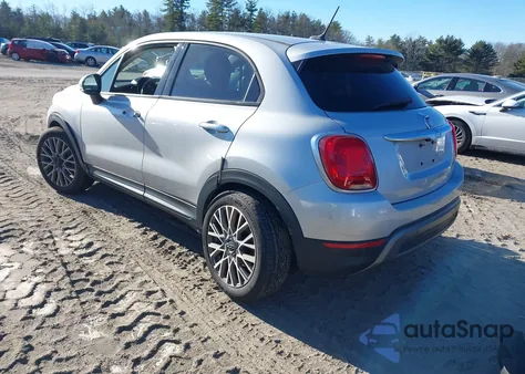 2016 Fiat 500X Trekking z USA, uszkodzony, nr VIN ZFBCFYCT0GP331250